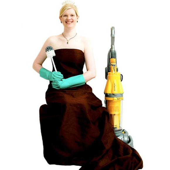 Meet your Posher, Robyn - Picture 2 of 5